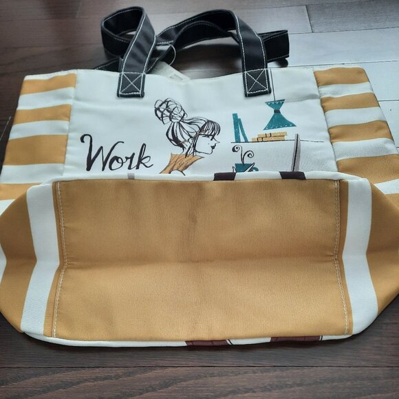 New! Papyrus Tote Bag - Picture 5 of 14